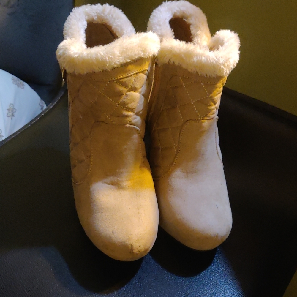 Booties - Picture 2 of 3